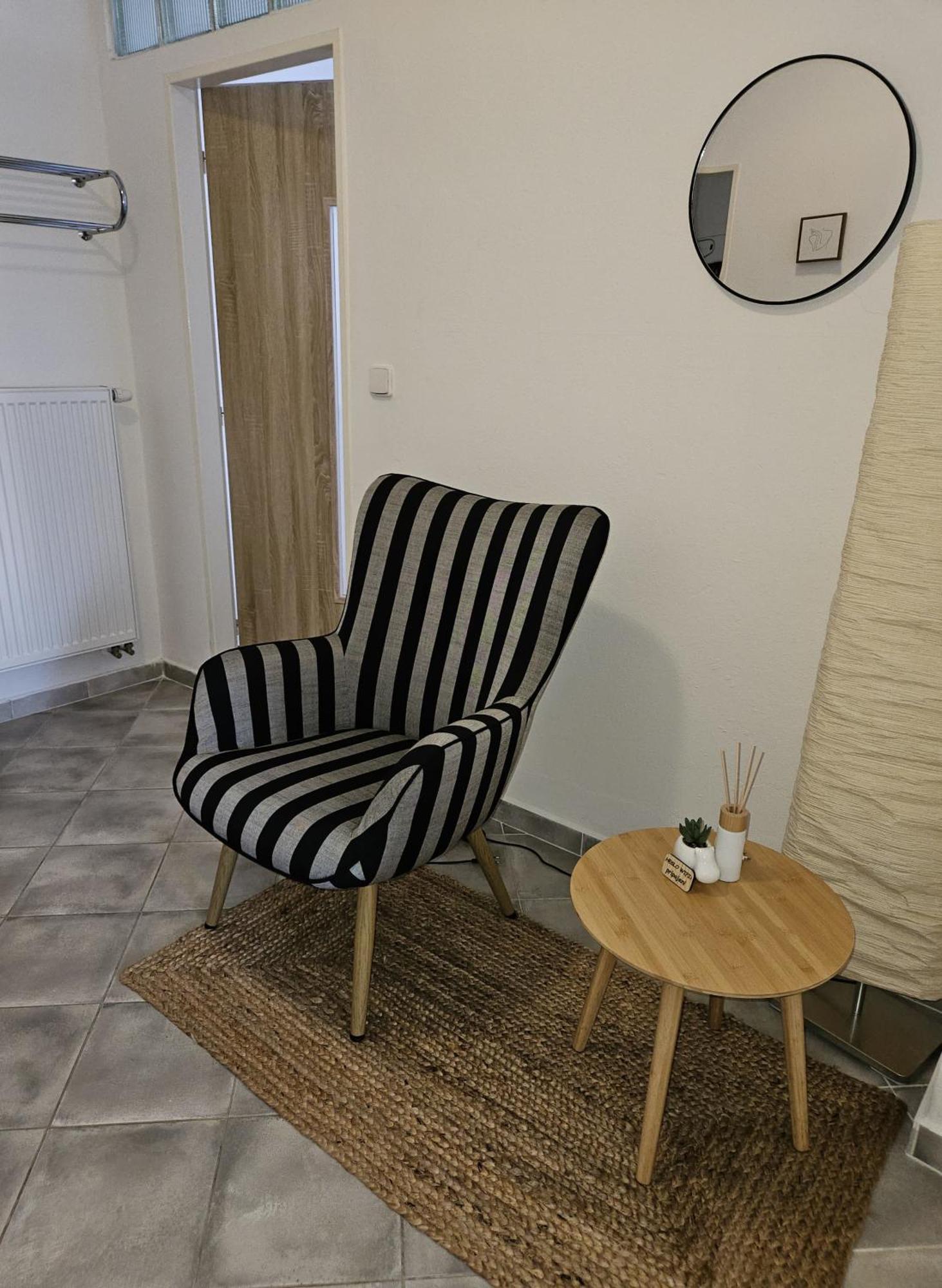 Rodinny Apartman U Kuby Chlumec nad Cidlinou Exterior photo